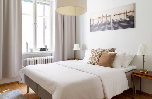 Punavuori Apartment | Stylish 1br with private sauna & balcony