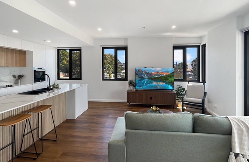 Batemans Bay Apartment | Stylish 2 Bedroom Near Shops and Coastal Trails