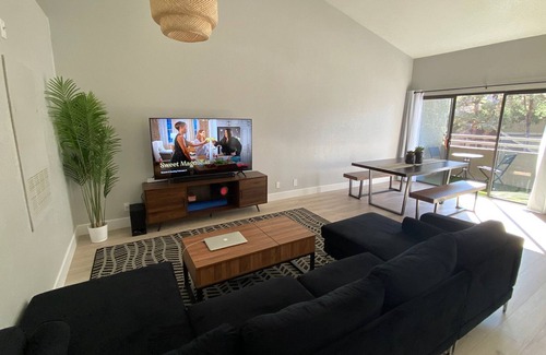 Spring Valley Apartment | Stylish 2 Bedroom Condo with Beautiful Amenities