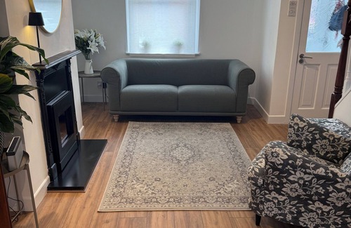 Ballsbridge House | Stylish 2-bedroom newly refurbished townhouse in Dublin