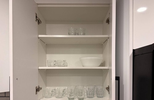 Calgary House | Stylish 2BR Basement Suite | 15 Mins to Airport