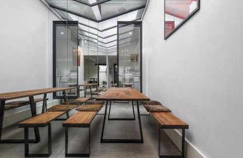 South Melbourne House | Stylish 2BR House Walk to Parks & Cafès