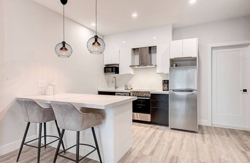 La Petite-Patrie Apartment | Stylish 2BR - with rooftop terrace Plaza St-Hubert