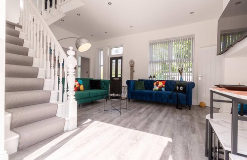 Jesmond House | Stylish 3 Bed House close to City Centre