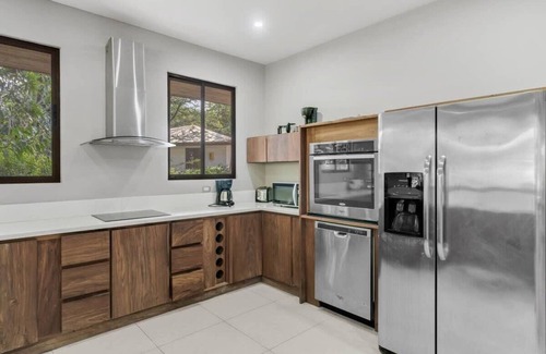 Potrero House | Stylish 3-Bedroom Tropical Escape with Pool & Outdoor Living, 1 Block from Playa