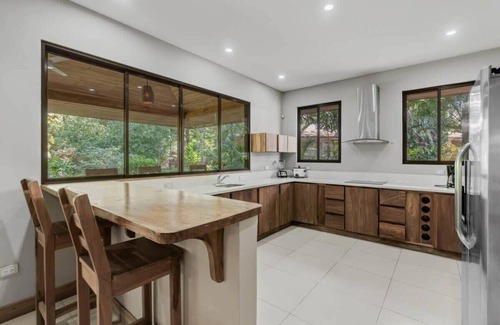Potrero House | Stylish 3-Bedroom Tropical Escape with Pool & Outdoor Living, 1 Block from Playa