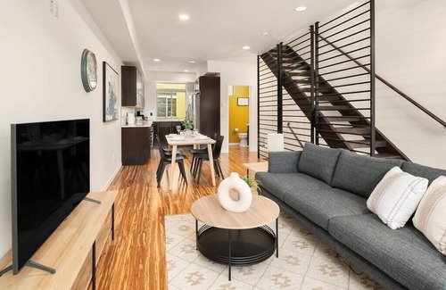 Minor House | Stylish 3 BR Capitol Hill Home With 96 Walk Score!