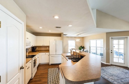 Burnt Store House | Stylish 3BR/2BA Retreat with Pool in Cape Coral