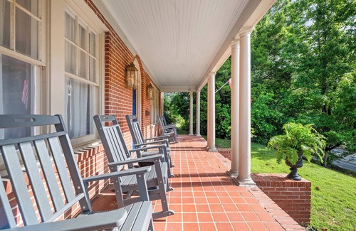Columbus House | Stylish 3BR Retreat w Porch and garden