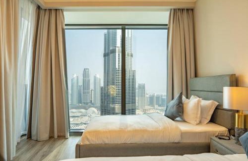 Downtown Dubai Apartment | Stylish 3BR with Balcony Burj Khalifa & Fountain Views Near Dubai Mall