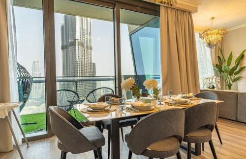 Downtown Dubai Apartment | Stylish 3BR with Balcony Burj Khalifa & Fountain Views Near Dubai Mall
