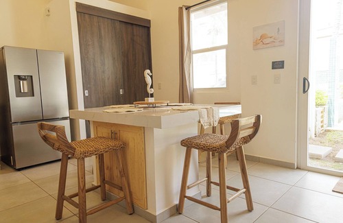 San Luis Talpa House | Stylish 4BR Amatecampo Beach Getaway -Perfect for Families and Special moments