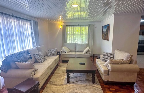Athi River House | Stylish 5BR Bungalow with Private Pool near JKIA – Greenpark, Athi River