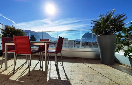 Lugano Apartment | Stylish and artistic two-bedroom apartment in the heart of Lugano - IL PARCO 2