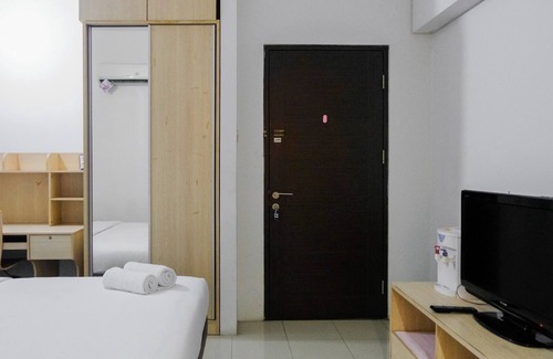 Tangerang Apartment | Stylish and Convenient Studio The Habitat Apartment
