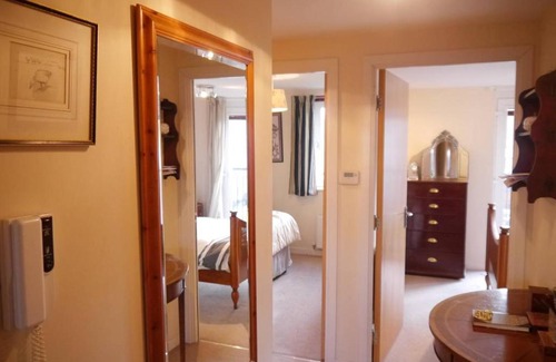 Newhaven Apartment | Stylish and modern 2 bedroom flat