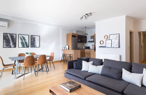 Psirri Apartment | Stylish and Spacious Apartment in Thiseio