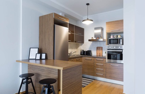 Psirri Apartment | Stylish and Spacious Apartment in Thiseio