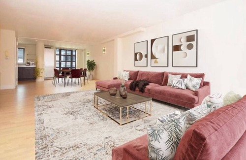Bishopsgate Apartment | Stylish and specious 3 bed apartment up to 10 people