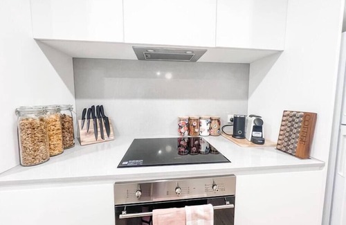 Reid Apartment | Stylish Apartment in Canberra CBD
