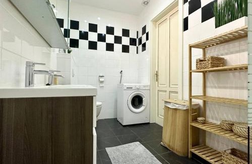 Favoriten Apartment | Stylish Apartments, 3 min to U1 Reumannplatz, 2 Stations to Hauptbahnhof