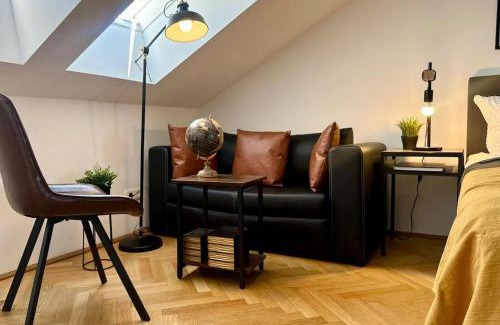 Favoriten Apartment | Stylish Apartments, 3 min to U1 Reumannplatz, 2 Stations to Hauptbahnhof