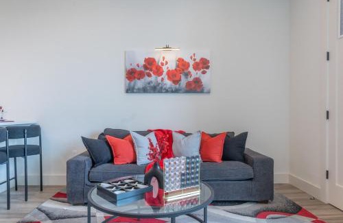 East Orange Apartment | Stylish Apt FREE Parking Near NYC & Airport