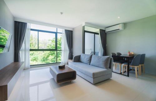 Sa Khu Apartment | Stylish Beachfront 2BR Flat