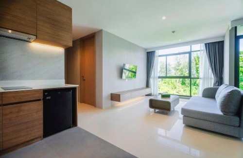 Sa Khu Apartment | Stylish Beachfront 2BR Flat