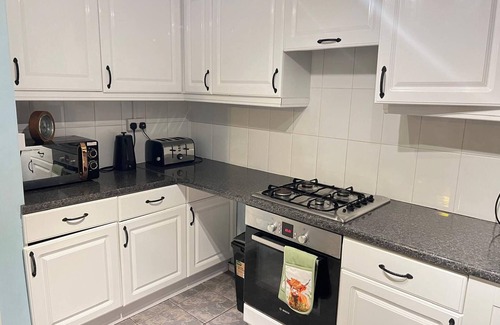 Headington Apartment | Stylish & Bright 3BR in Headington, Oxford Area