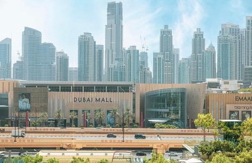 Za'abeel 2 Apartment | Stylish Burj khalifa view 5 Star 4BD Apartment in Downtown with Dubai Mall access - Brand New Apartment