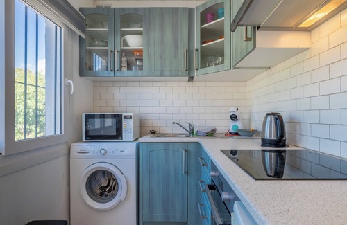 El Portet Apartment | Stylish but cosy 1 bed apartment, Casa Josefina. Walking distance to beach