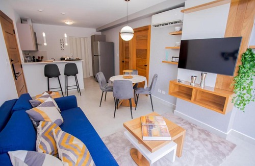 Ciudad Universitaria Apartment | Stylish City Condo W- Pool Gym Panoramic Views