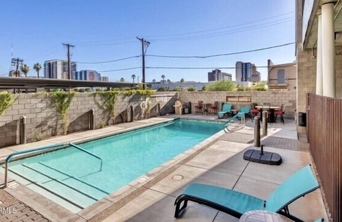 Evans Churchill Condo | Stylish Condo in Dowtown Phoenix!