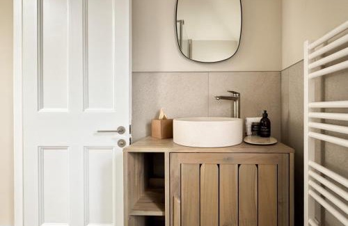 Pitlochry Apartment | Stylish Cosy and Central Apartment