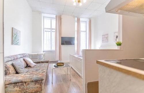 Wieden Apartment | Stylish & Cozy Apt Ideal for Longstays
