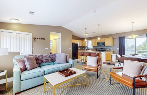 Douglas Condo | Stylish dog-friendly retreat with furnished deck, pool, & firepits