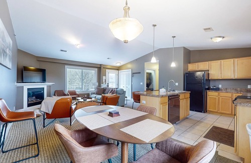 Douglas Condo | Stylish dog-friendly retreat with furnished deck, pool, & firepits