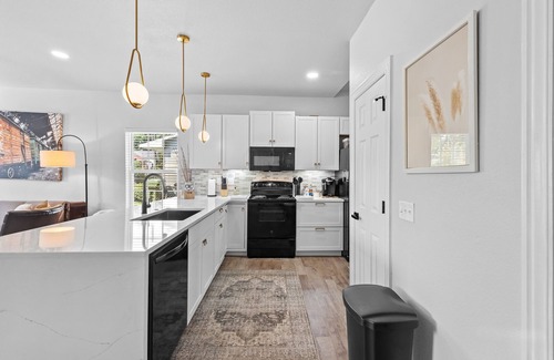 Rogers House | Stylish Downtown Rogers Home Near Everything NWA!