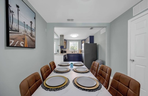 Jacksonville House | Stylish Escape w/Pool & 2 King Suites