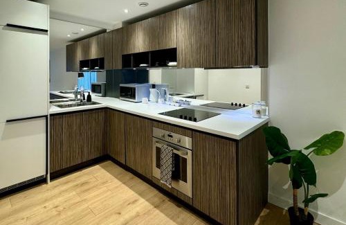 Lewisham Apartment | Stylish flat