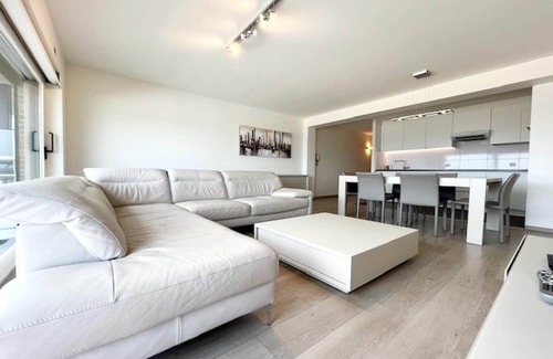 Wenduine Apartment | Stylish Flat with Sea Views
