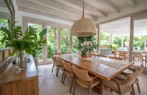 Punta Cana Villa | Stylish fully-staffed villa near beach and lagoons in exclusive golf resort