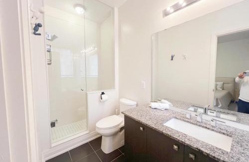 Markham House | Stylish Home at Markham city TownCenter Hwy7&Warden unionville