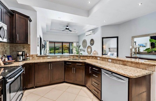 Brasilito House | Stylish Home with Chic Decor, Luxury Amenities & Tropical Outdoor Oasis with Spa