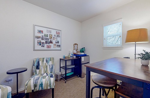 Port Townsend Historic District House | Stylish hotel suite just steps away from Downtown Port Townsend