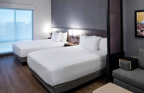 Tempe Hotel | Stylish Hyatt Place Tempe Stay – Pool, Gym, Walk to Campus & Mill Ave - 2 Units