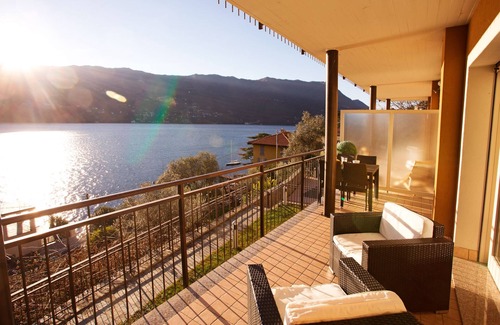 Laglio Apartment | Stylish Lake View Garden Apartment in Laglio with pool by Italian Apartments.