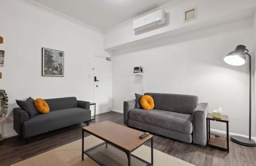 Northbridge Apartment | Stylish & Modern 1-Bedroom Apartment in the Heart of Northbridge