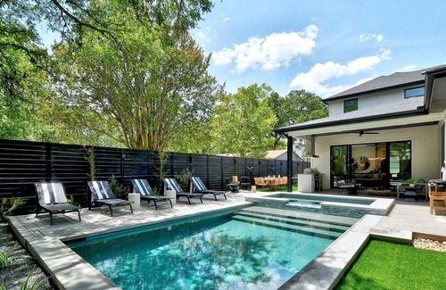 Montopolis House | Stylish Modern Ranch | Heated Pool
